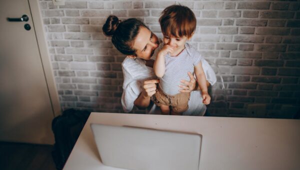 How to Balance Work and Motherhood: A Complete Guide for 2026