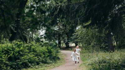 The Art of Unstructured Play: Rediscovering Childhood Joys in 2026