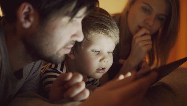 The Rise of Tech-Free Zones: Creating Digital-Free Spaces at Home in 2026