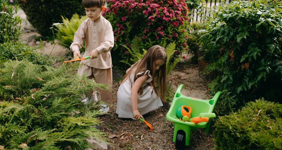 Navigating the Nature-Infused Childhood: Rediscovering Outdoor Play in 2026
